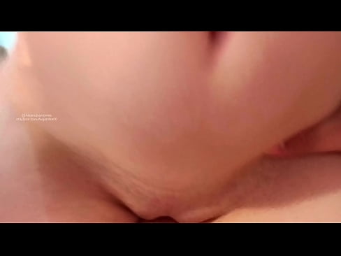 ❤️ Durmindo no cuarto da miña irmá e así espertei ️❌ Vídeo porno en nós ❌️❤