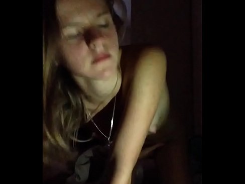 ❤️ Unha rapaza masturbanse e corre ️❌ Vídeo porno en nós ❌️❤